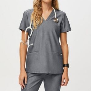 FIGS Casma Three Pocket Scrub Top Women's XXS Grey Technical Collection FW1100